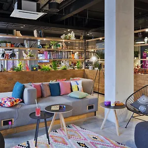 Hotel Moxy Humboldthain Park, Berlino