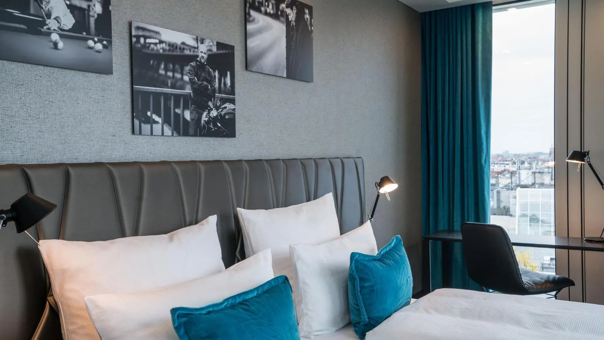Motel One Berlin-Upper West 3*, Berlim